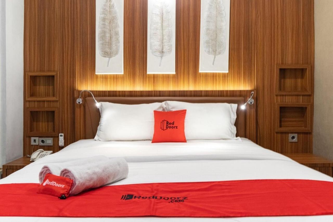 Reddoorz Premium Near Centre Point Mall Medan Exterior foto